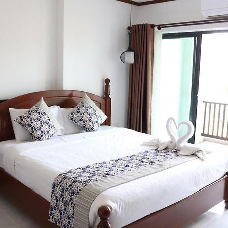 Thavisouk Riverside Hotel Vang Vieng Bagian luar foto