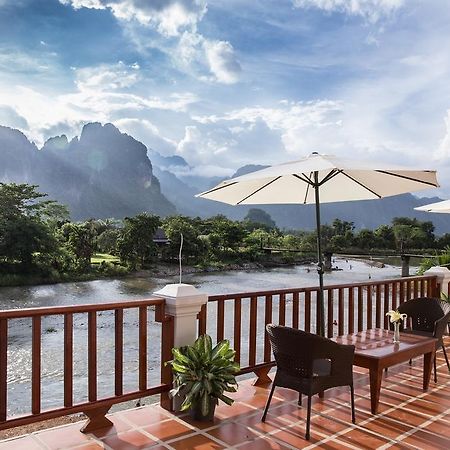 Thavisouk Riverside Hotel Vang Vieng Bagian luar foto