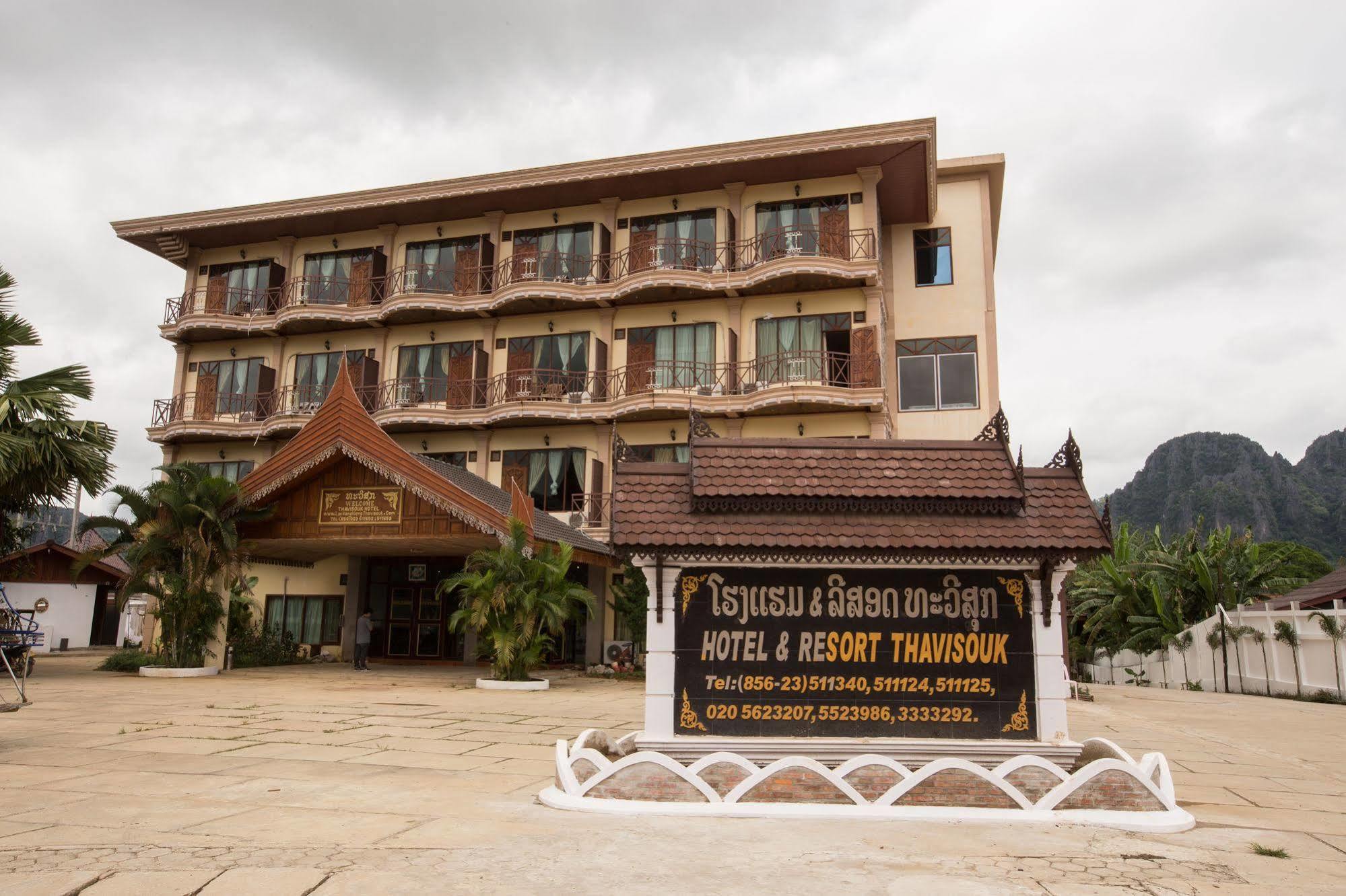 Thavisouk Riverside Hotel Vang Vieng Bagian luar foto