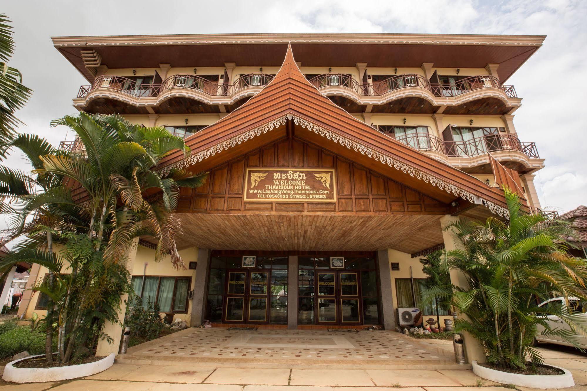 Thavisouk Riverside Hotel Vang Vieng Bagian luar foto