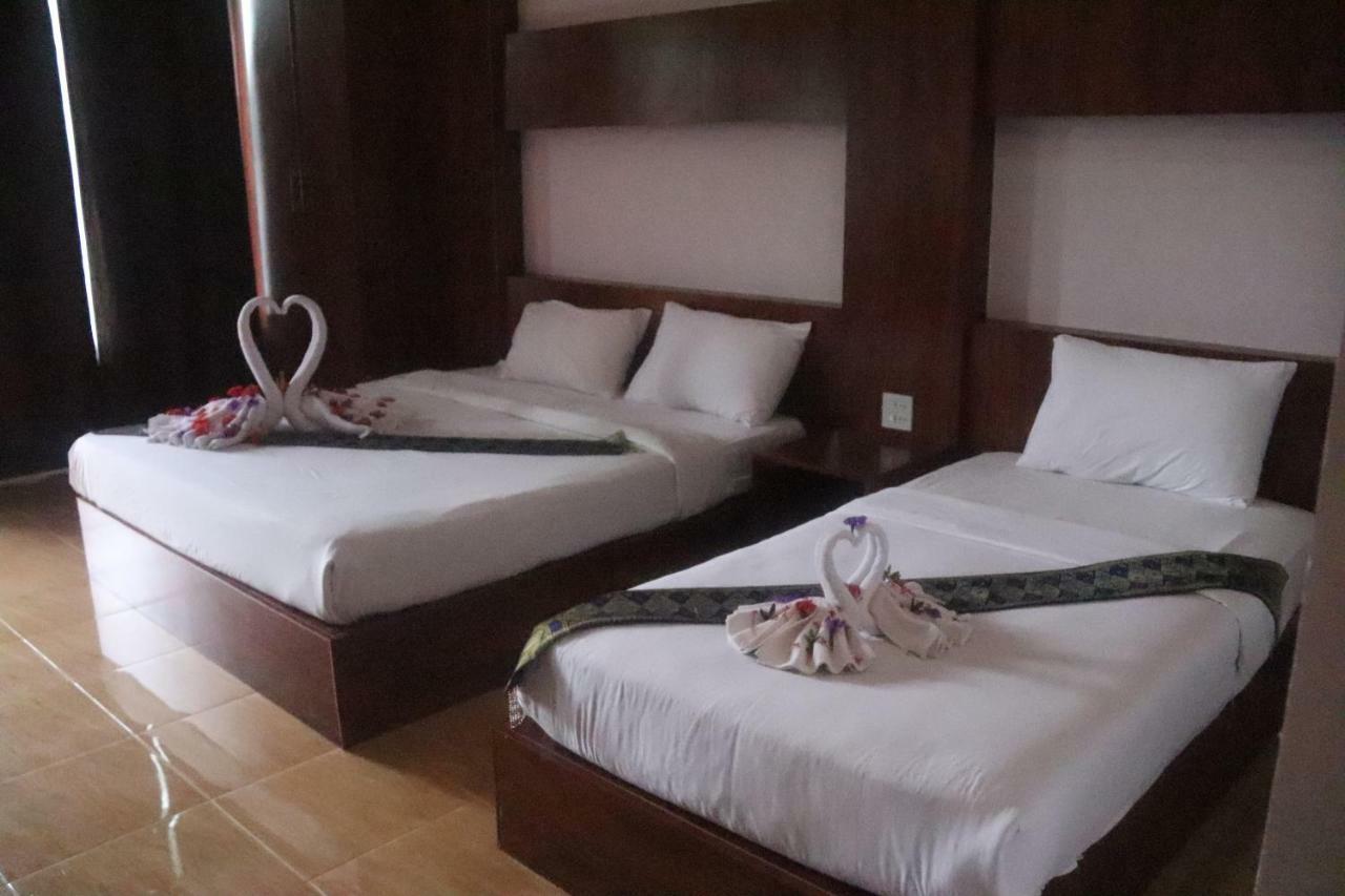 Thavisouk Riverside Hotel Vang Vieng Bagian luar foto